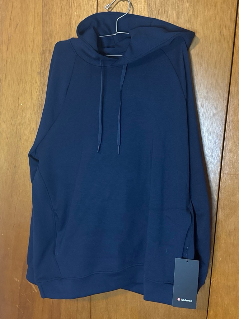 Lululemon Athletica Men’s Navy Crewneck Hoodie Sweater